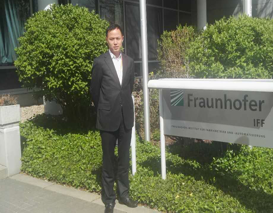 pp电子生产总监张学荣先生