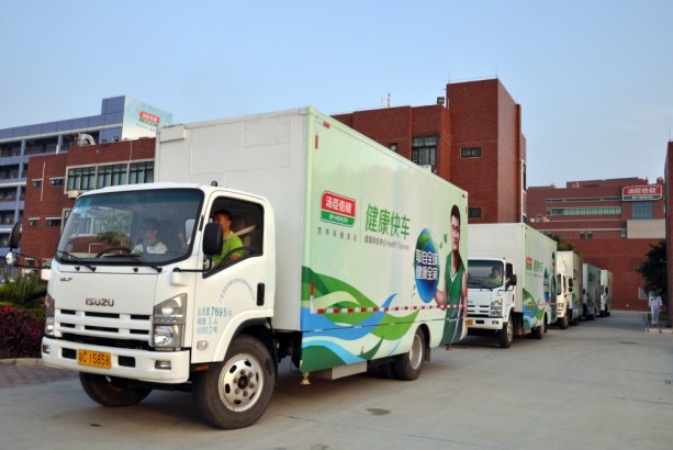 pp电子康健快车营养中国行从透明工厂开拔